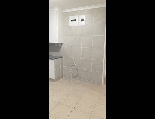 6 BEDROOM HOUSE SOLD IN MONTFORD